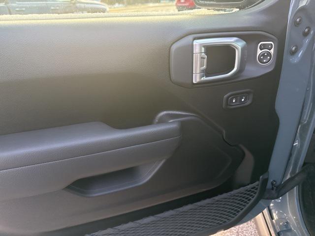 new 2026 Jeep Wrangler car, priced at $53,112