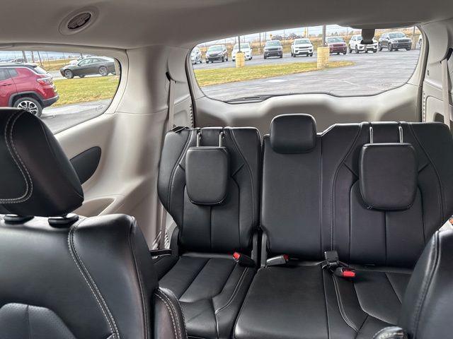 used 2024 Chrysler Pacifica car, priced at $29,087