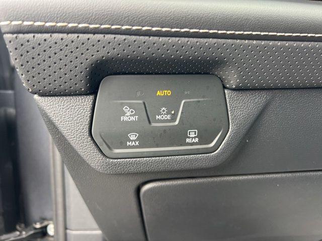 used 2025 Volkswagen Atlas Cross Sport car, priced at $27,356