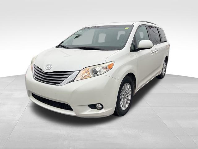 used 2016 Toyota Sienna car, priced at $14,470