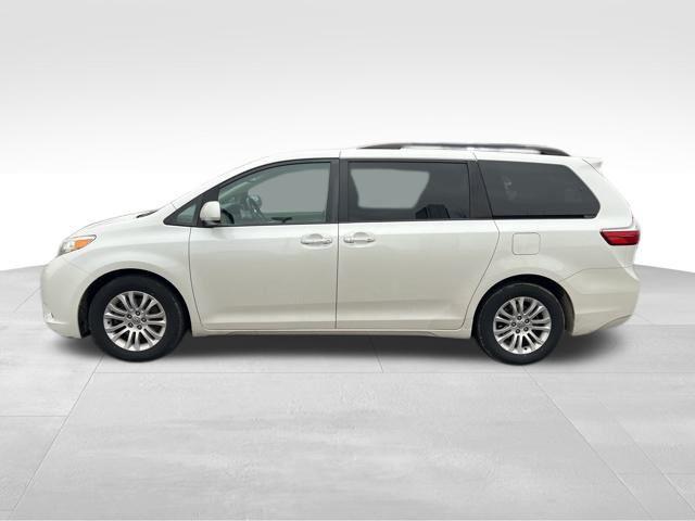 used 2016 Toyota Sienna car, priced at $14,470