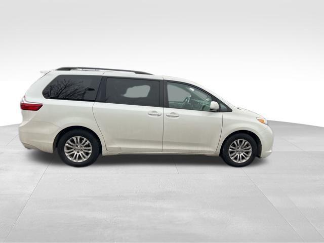 used 2016 Toyota Sienna car, priced at $14,470
