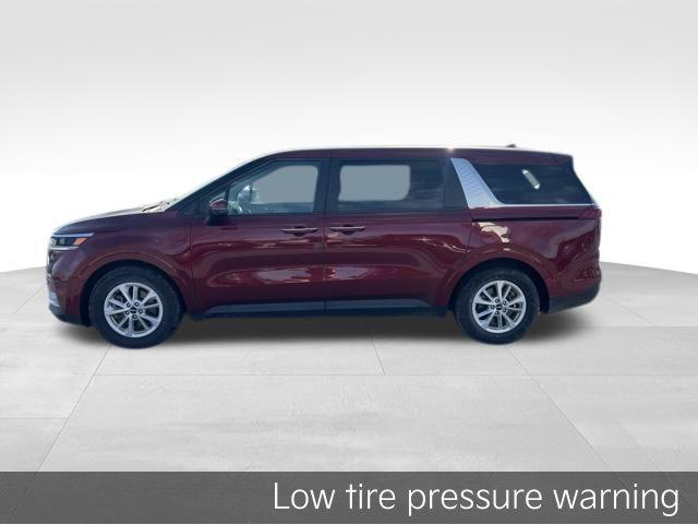 used 2024 Kia Carnival car, priced at $27,600