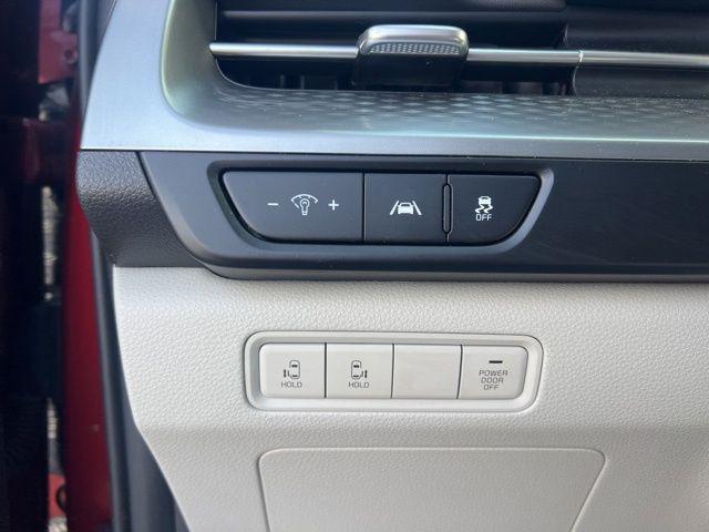 used 2024 Kia Carnival car, priced at $27,600