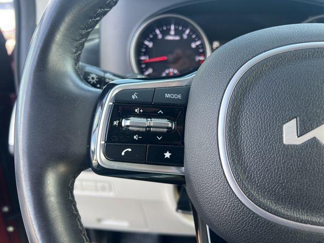 used 2024 Kia Carnival car, priced at $27,600