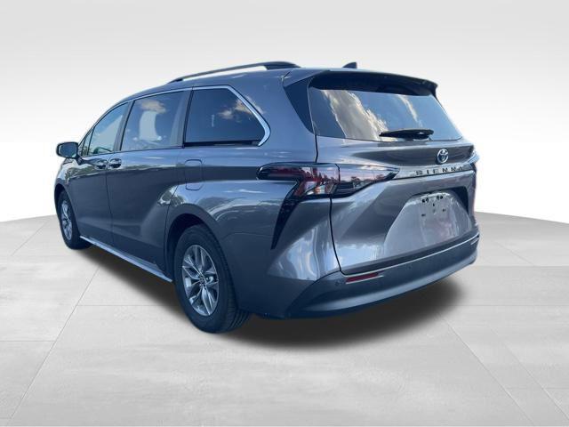 used 2024 Toyota Sienna car, priced at $38,542