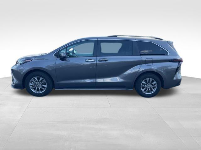 used 2024 Toyota Sienna car, priced at $38,542