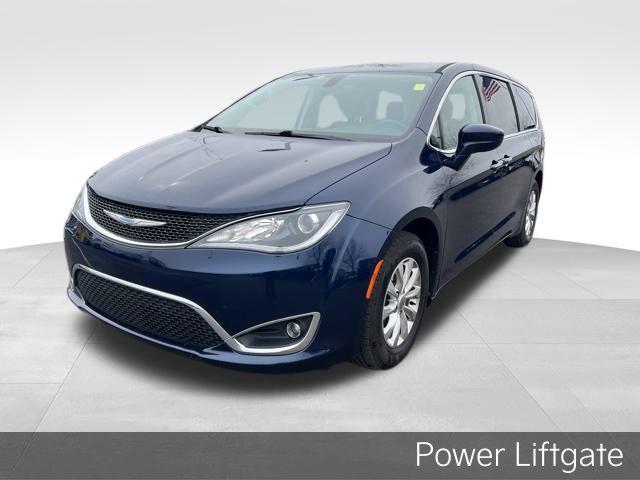 used 2018 Chrysler Pacifica car, priced at $12,993