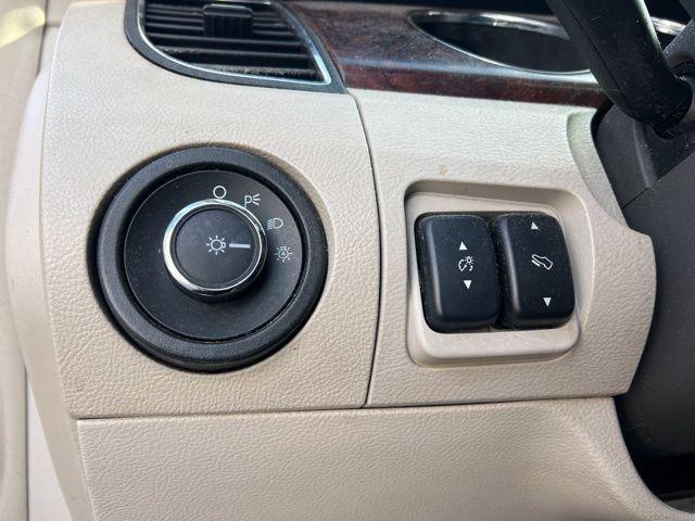 used 2011 Ford Taurus car, priced at $3,294