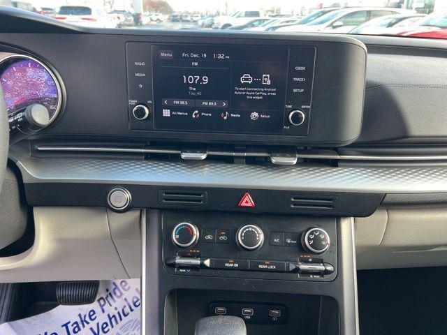 used 2023 Kia Carnival car, priced at $26,630