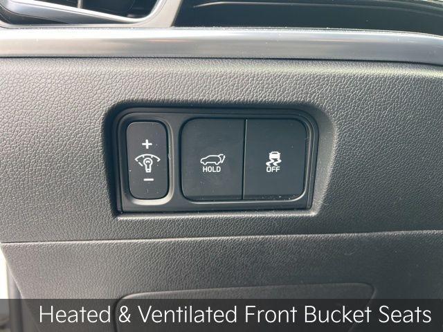 used 2025 Kia Sorento car, priced at $39,051