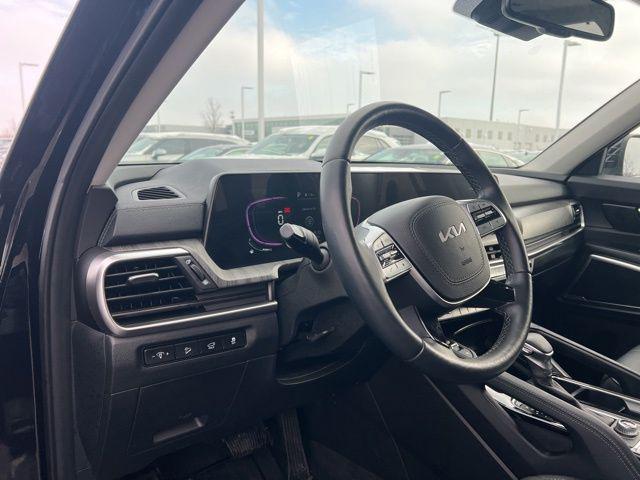 used 2025 Kia Telluride car, priced at $41,047