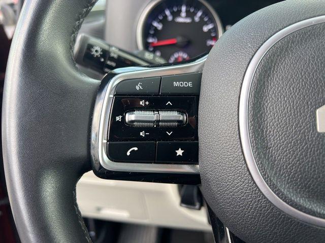 used 2024 Kia Carnival car, priced at $27,508