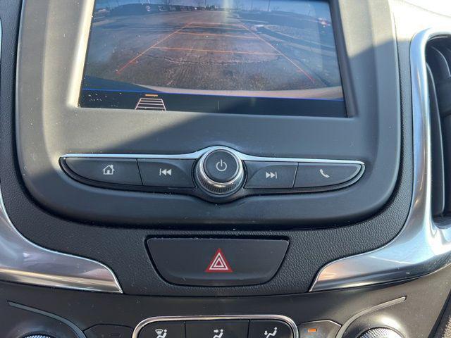 used 2021 Chevrolet Equinox car, priced at $15,895