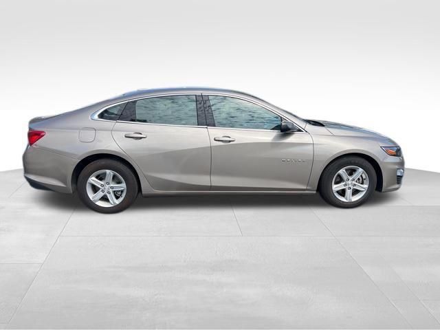 used 2024 Chevrolet Malibu car, priced at $17,191