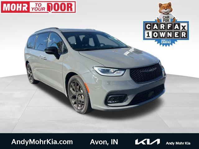 used 2025 Chrysler Pacifica car, priced at $37,154