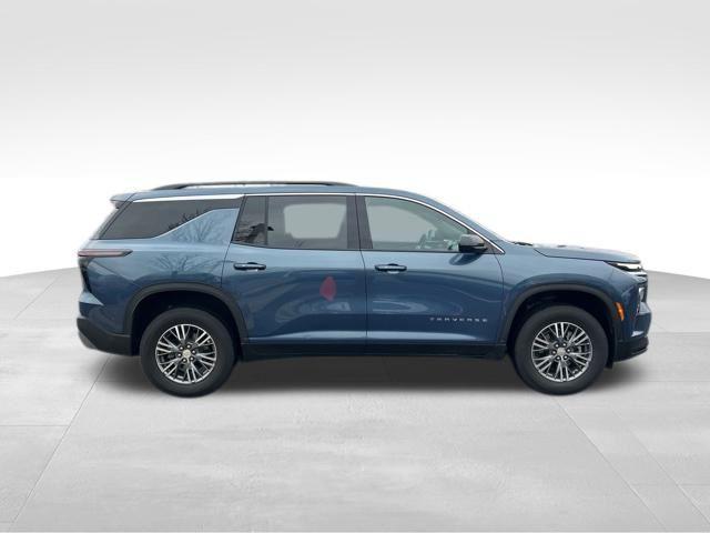 used 2025 Chevrolet Traverse car, priced at $34,694