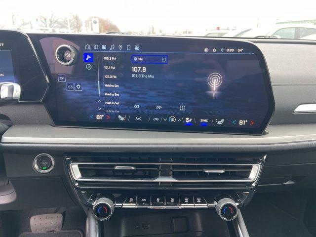 used 2025 Chevrolet Traverse car, priced at $34,694