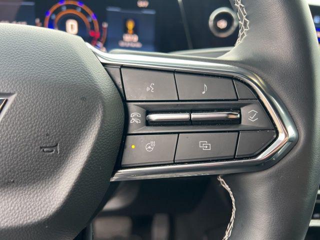 used 2025 Chevrolet Traverse car, priced at $34,694