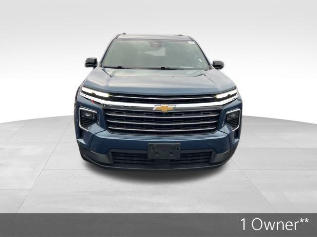 used 2025 Chevrolet Traverse car, priced at $34,694