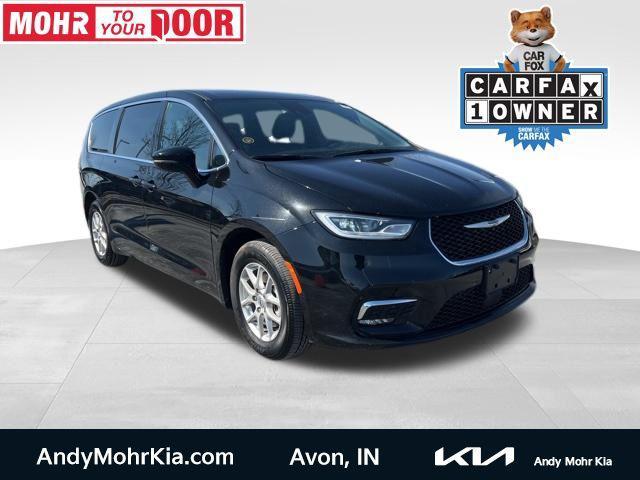 used 2025 Chrysler Pacifica car, priced at $28,460