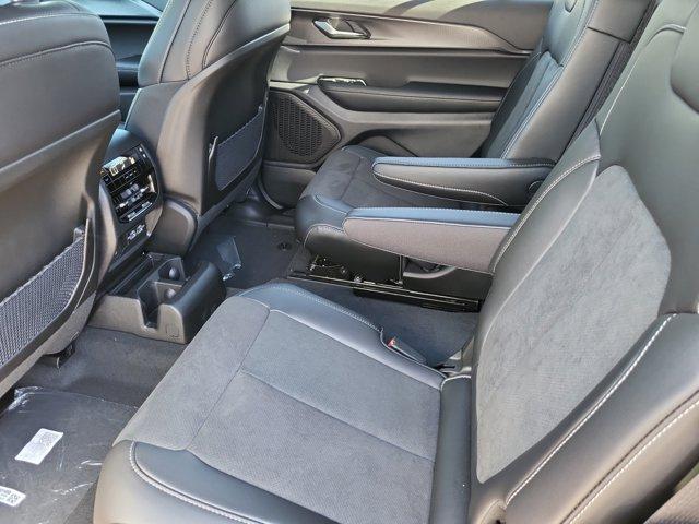 new 2025 Jeep Grand Cherokee L car, priced at $43,571