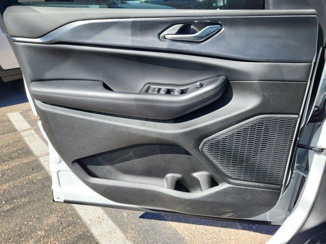 new 2025 Jeep Grand Cherokee car, priced at $40,341