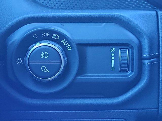 new 2025 Jeep Gladiator car, priced at $47,306