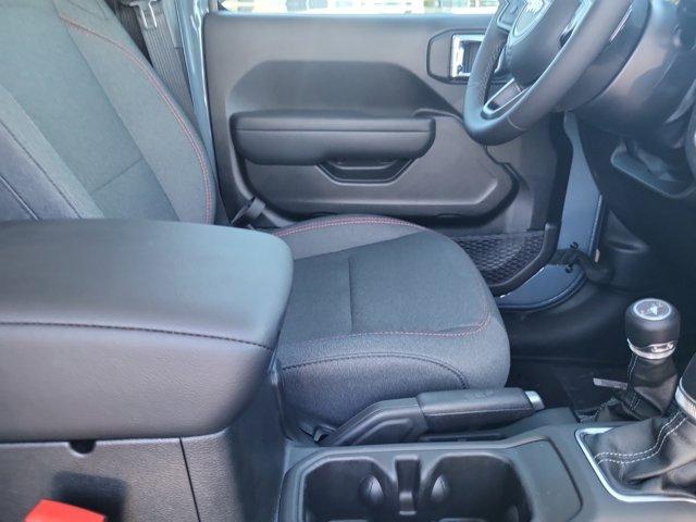 new 2025 Jeep Gladiator car, priced at $47,306