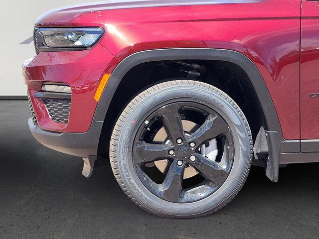 new 2025 Jeep Grand Cherokee car, priced at $44,484