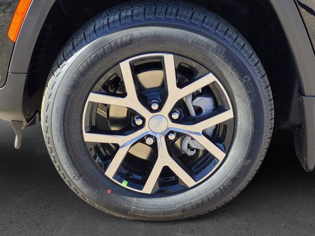 new 2025 Jeep Grand Cherokee car, priced at $49,401