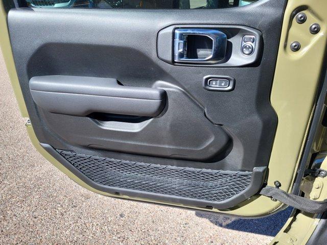 new 2025 Jeep Gladiator car, priced at $47,181