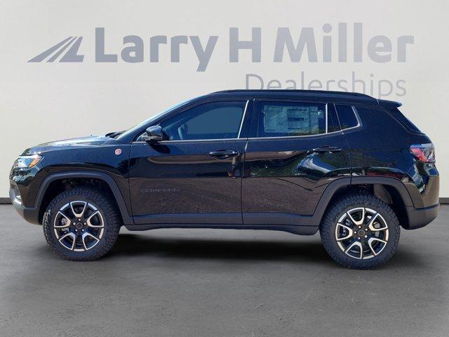 new 2025 Jeep Compass car, priced at $31,831