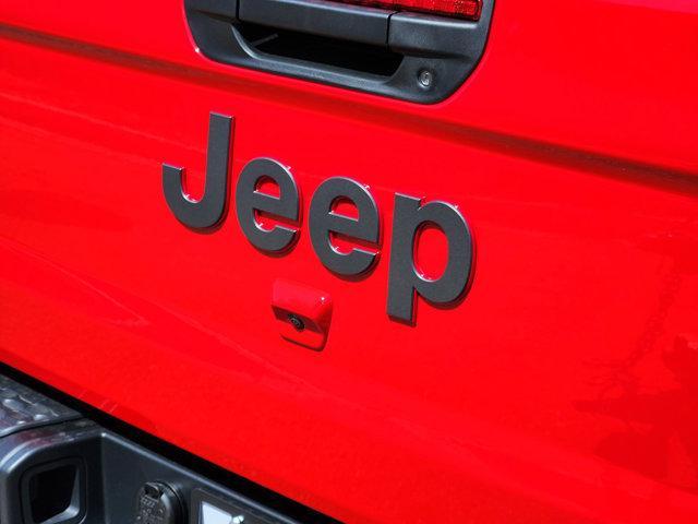 new 2025 Jeep Gladiator car, priced at $47,306