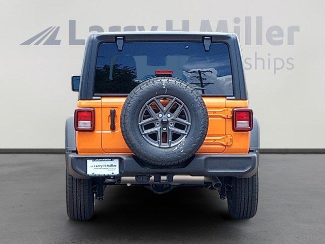 new 2025 Jeep Wrangler car, priced at $44,031