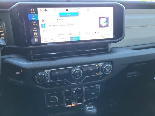 new 2025 Jeep Wrangler car, priced at $39,741