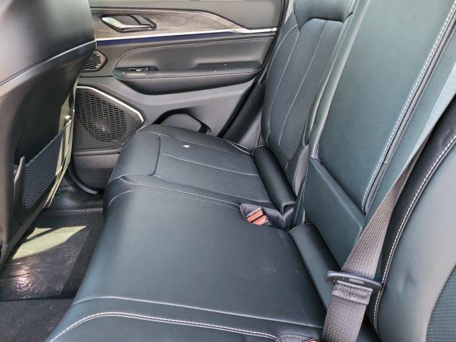 new 2025 Jeep Grand Cherokee car, priced at $57,876