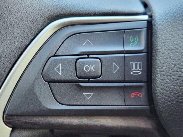 new 2025 Jeep Grand Cherokee car, priced at $43,961