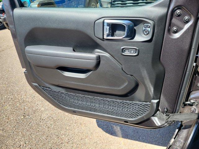 new 2025 Jeep Wrangler car, priced at $54,036