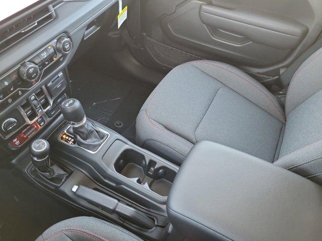 new 2025 Jeep Wrangler car, priced at $54,036