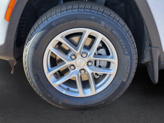 new 2025 Jeep Grand Cherokee car, priced at $40,341