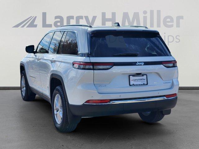 new 2025 Jeep Grand Cherokee car, priced at $40,341