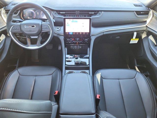 new 2025 Jeep Grand Cherokee car, priced at $46,686