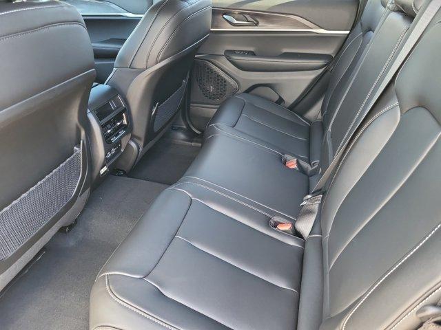 new 2025 Jeep Grand Cherokee car, priced at $46,686