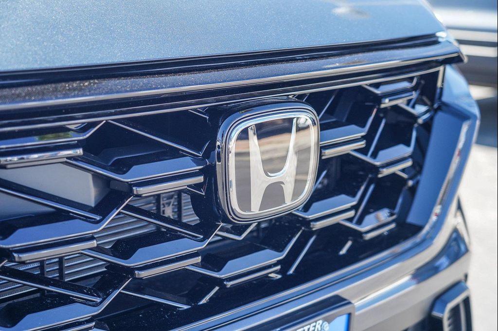 new 2026 Honda CR-V Hybrid car, priced at $36,665