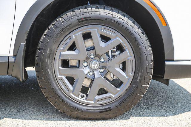 new 2026 Honda CR-V Hybrid car, priced at $39,795
