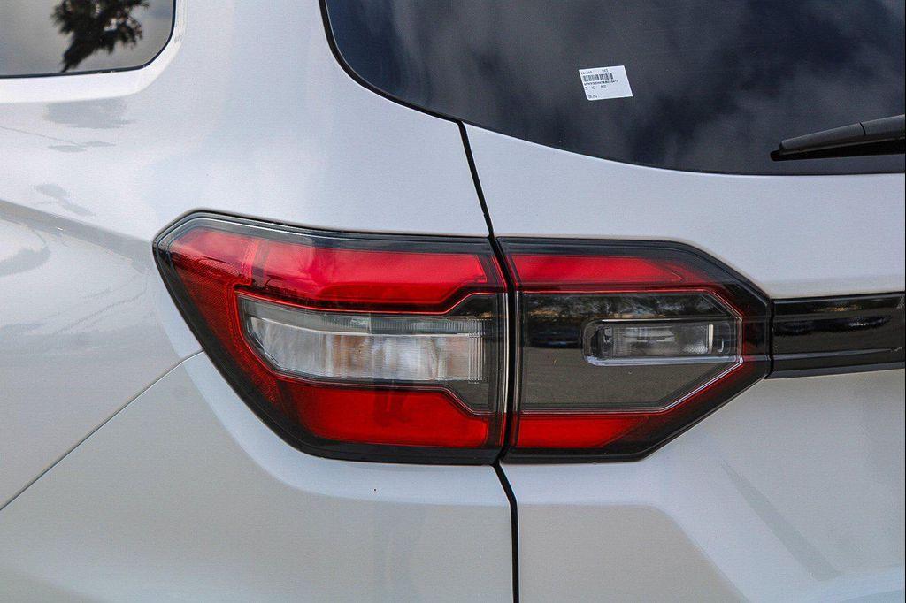 used 2025 Honda Pilot car, priced at $40,847