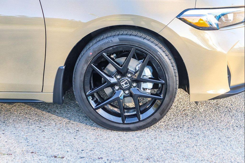 new 2026 Honda Civic Hybrid car, priced at $32,330