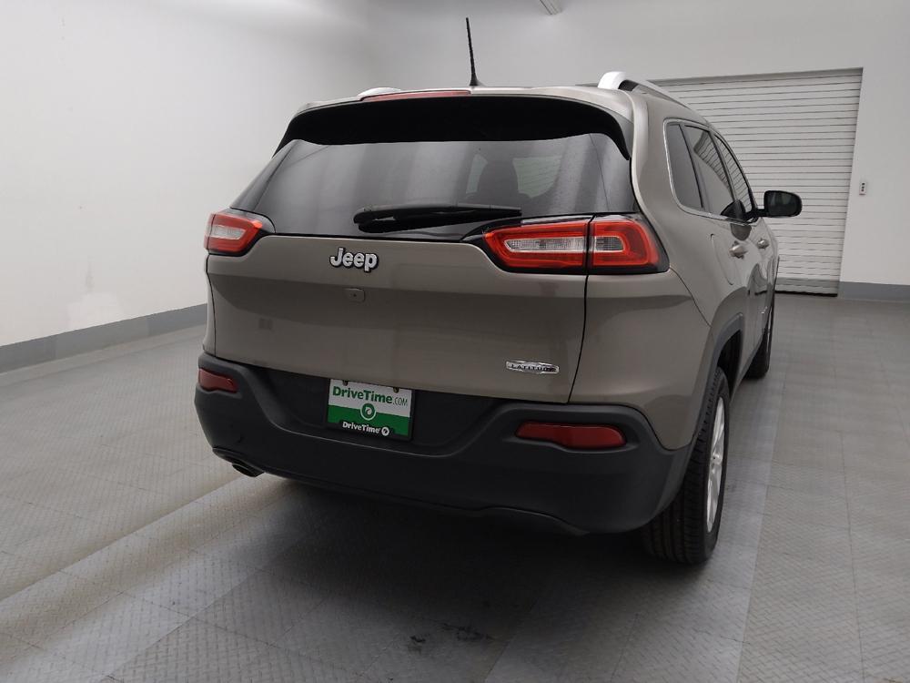 used 2018 Jeep Cherokee car, priced at $19,195
