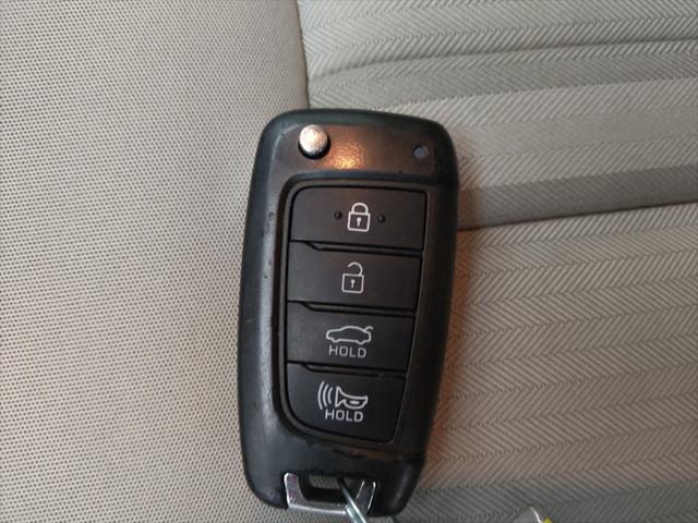 2023 White Hyundai SONATA